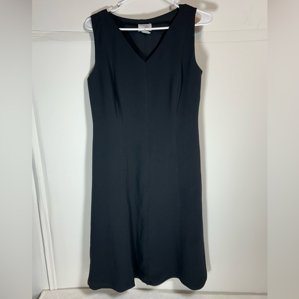 LOFT Elegant Black V neck Sleeveless Side Zip Midi Dress Size 8
